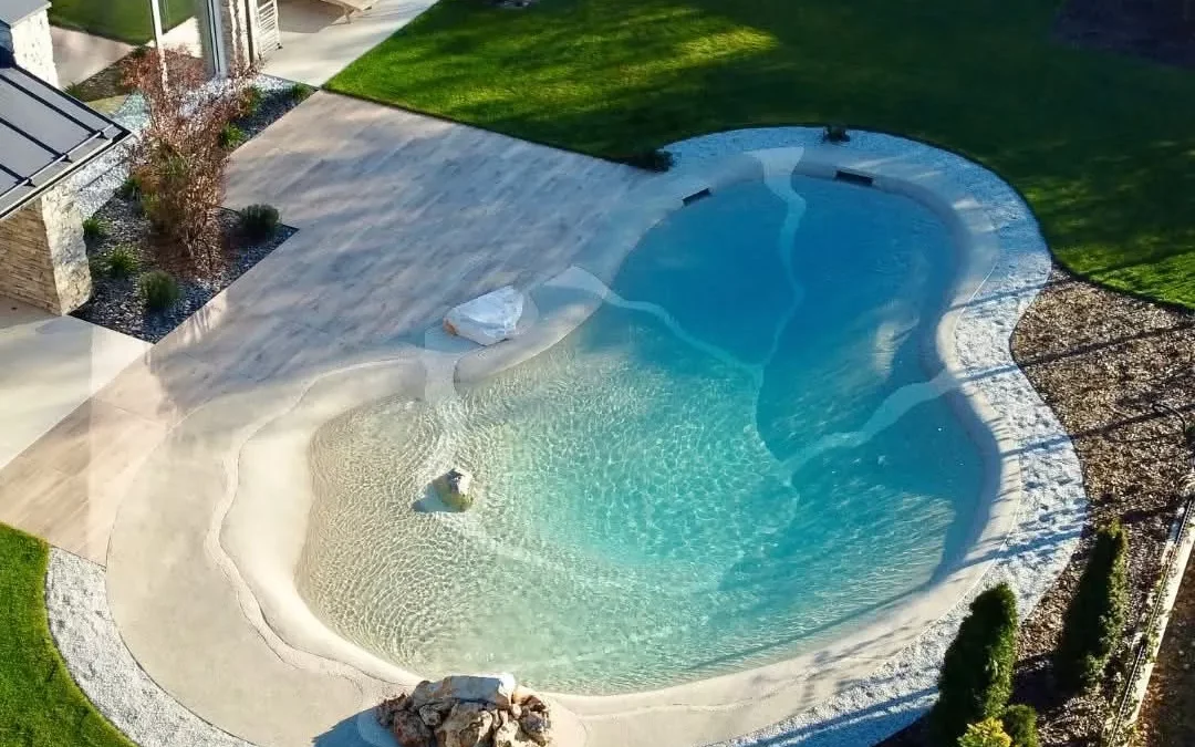 Piscine lagon en Moselle : Une oasis durable pour valoriser votre patrimoine avec House & Garden